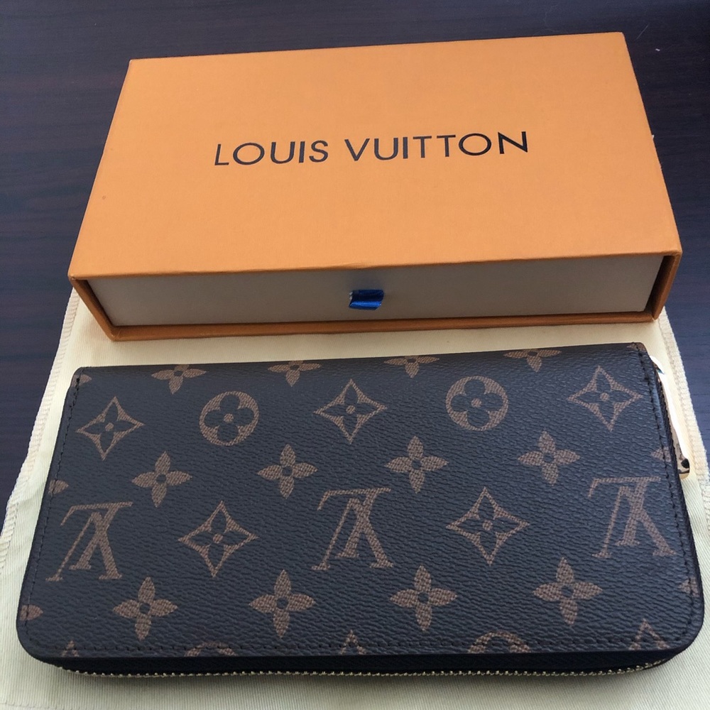Monogram Canvas Zippy Wallet